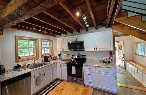 Franklin Cabin | Charming cabin nestled deep in the woods, great for a peaceful getaway