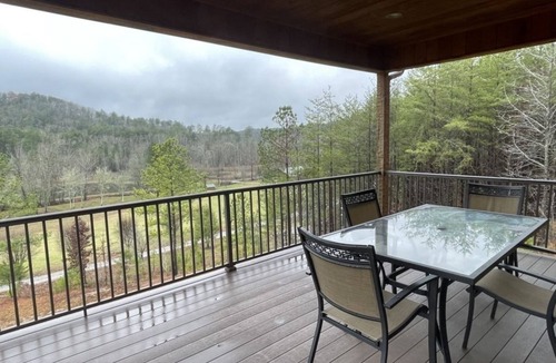 Tellico Plains Cabin | Charming cabin with an Amazing view! - pet and motorcycle friendly! 2 Bedroom Cabin by RedAwning