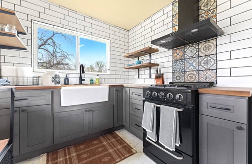 Del Valle Cabin | Charming cabin with AC and WiFi/20 min from DTA