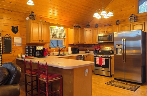 Ranger Cabin | Charming Cabin with Game Room & Firepit