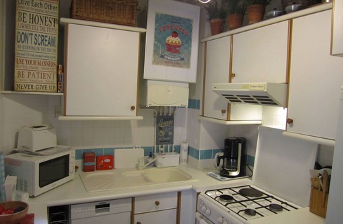 Porte-Saint-Martin Apartment | Charming Canal Saint Martin 2 Bedroom Apartment-Central Location.