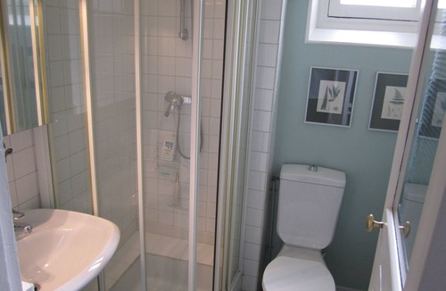 Porte-Saint-Martin Apartment | Charming Canal Saint Martin 2 Bedroom Apartment-Central Location.