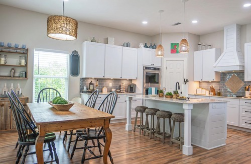 Cedar Lane House | Charming Caney Creek Getaway - 3 Bedrooms, 2 Bathrooms. Private Pier