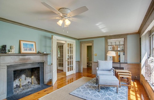 Hyannis House | Charming Cape Cod Home Less Than 1 Mi to Ocean and Marina!