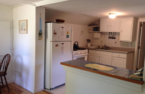 Brewster Cottage | Charming Cape Cottage in Brewster