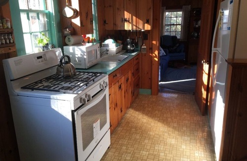 South Chatham Cottage | Charming Cape Cottage in Chatham, 2 Min From Beach