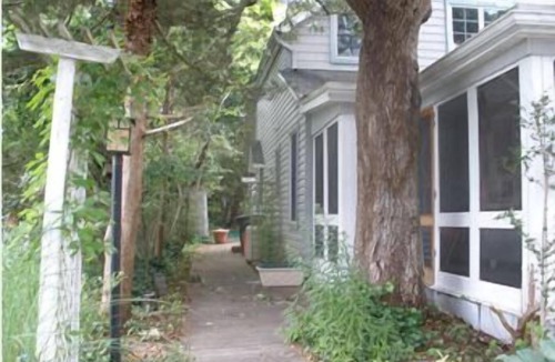 Cape May Point House | Charming Cape May Point Beach Cottage