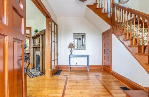 Miller Park House | Charming Capitol Hill Craftsman