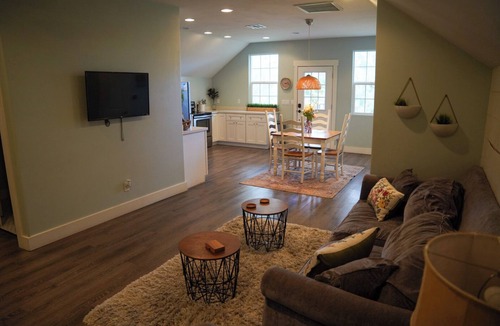 Gilbert House | Charming Carriage Home in Gilbert, AZ