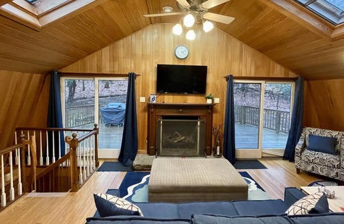 Seymour Cottage | Charming Carriage House