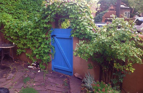 Historic Eastside House | Charming Casita Establo in Historic Eastside Area