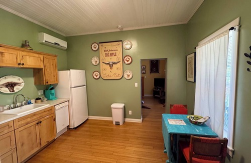 Brewery Gulch House | Charming casita in Historic Brewery Gulch walking distance to everything!