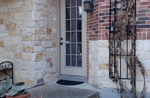 Garden Ridge Apartment | Charming Casita in peaceful Garden Ridge with AC, WiFi