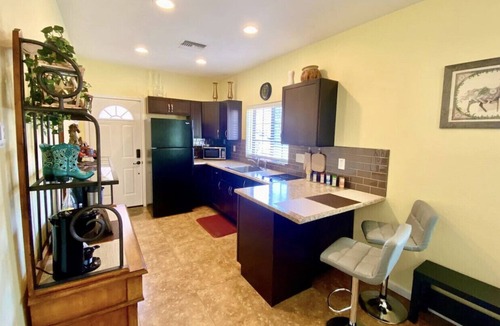 Val Vista Lakes Apartment | Charming Casita with Pool