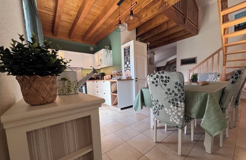 Chanonat House | Charming castle gîte