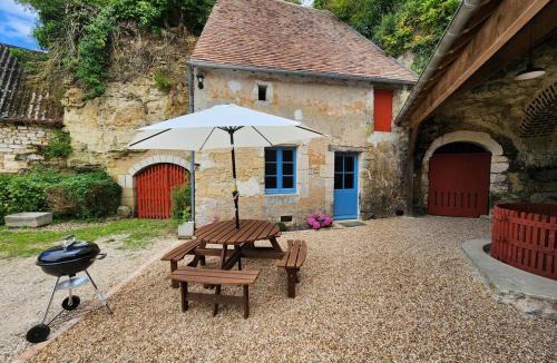 Thore-la-Rochette House | Charming cave house