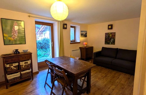 Areches Apartment | Charming central T2 with parking and WIFI
