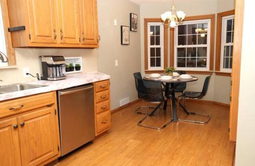 Dearborn Heights House | Charming, Central, Cozy Home - Ideal