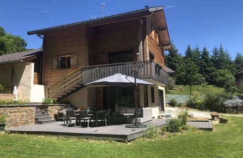 Thorens-Glieres House | Charming chalet between lake and mountains