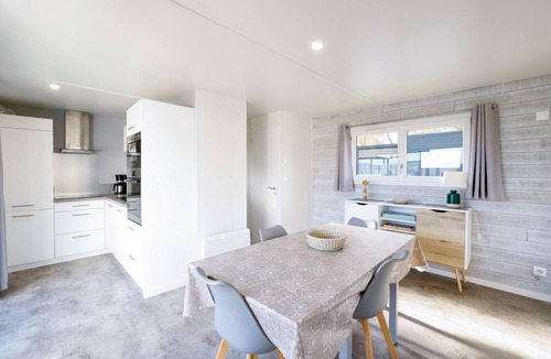 Caurel Ski Chalet | Charming Chalet by the Lake