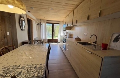 Superbolquere Ski Chalet | Charming Chalet Hiona
