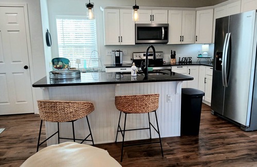 Bowling Green Cabin | Charming Chalet.In Bowling Green