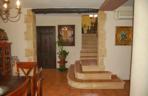 Alcazar de San Juan Ski Chalet | Charming Chalet in Cinco Casas with Private Pool