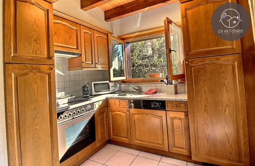 Ovronnaz Ski Chalet | Charming Chalet le Coeur in the center