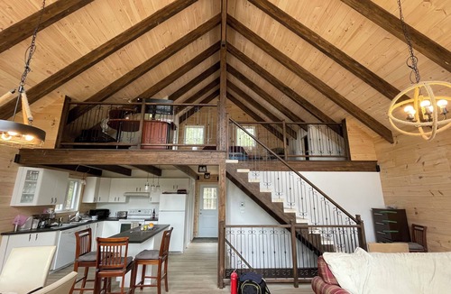 Saint Donat Ski Chalet | Charming chalet with WiFi in Saint-Donat