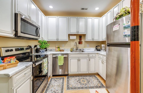 Charlottesville Cottage | Charming Charlottesville Apt w/Outdoor Space!