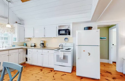 South Chatham House | Charming Chatham Cottage