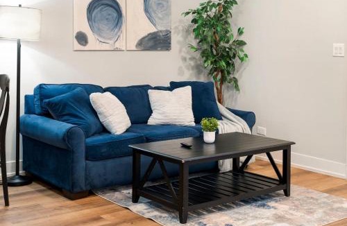 Heart of Chicago Apartment | Charming Chicago Apt