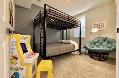 Heart of Chicago Apartment | Charming Chicago Apt