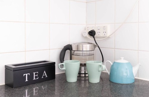 Chippendale Apartment | Charming Chippendale Escape with Rooftop Pool