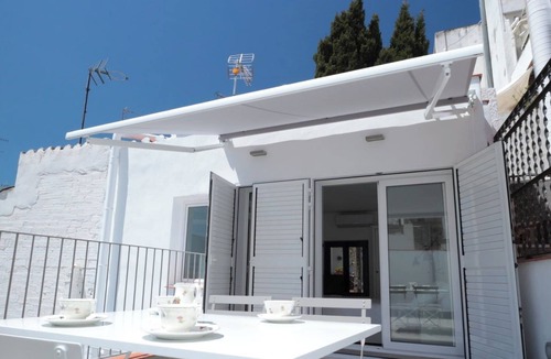Sitges Town Center Ski Chalet | Charming Cipres Casa in Sitges centre & minutes to beach