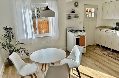 Pittsburgh House | Charming & Clean Urban Rental - Private Unit