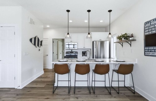 Clear Lake House | Charming Clear Lake Cottage