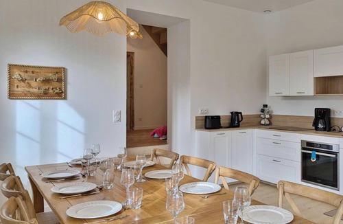 Saint-Denis-d'Anjou Cottage | Charming countryside house for 9 guests in Saint-Denis-d'Anjou