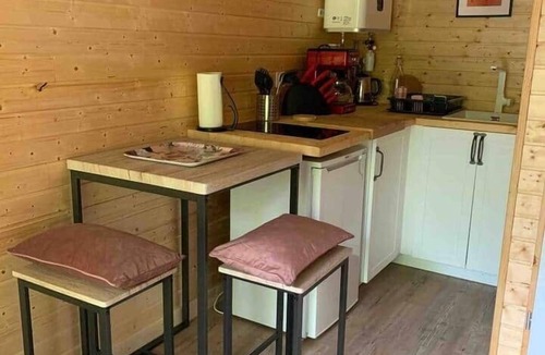 Saint-Just-de-Claix House | Charming cottage on the pond