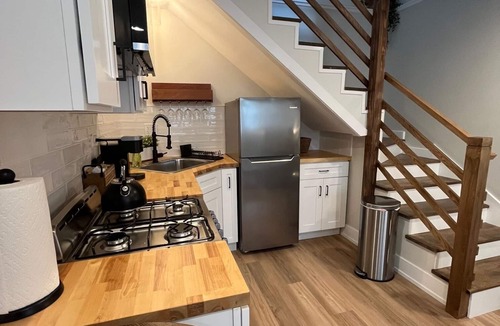 Bucktown Apartment | Charming Coach House in Chicago's Hot Wicker Park