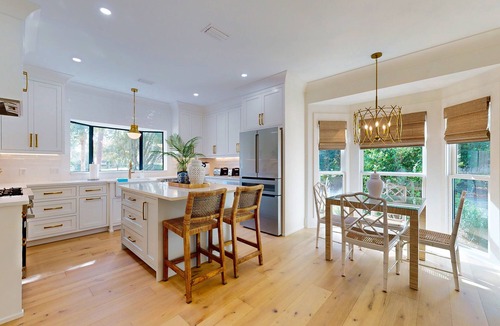 Sea Island Cottage | Charming Coastal Bungalow