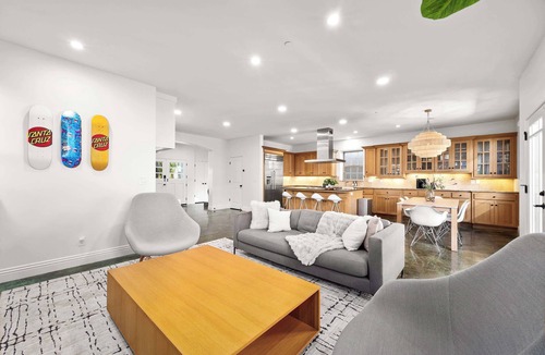 Westside Santa Cruz House | Charming Coastal Getaway – 5 Min to Boardwalk!