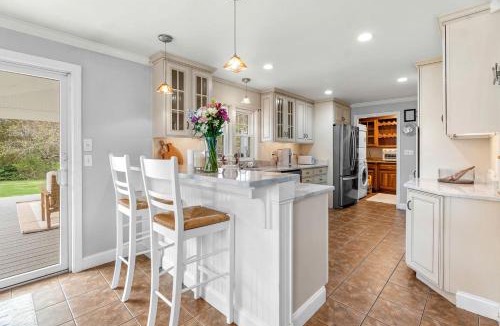West Barnstable House | Charming Coastal Home with Fire Pit & Patio in Barnstable, Massachusetts