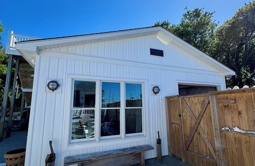 Salter Path Cottage | Charming Coastal 1 bedroom Cottage with pool access and steps to the beach