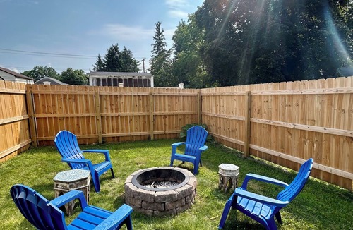 Port Crane House | Charming Colonial Home