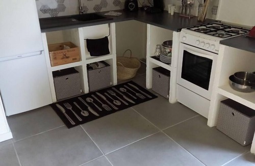 Bourriot-Bergonce Apartment | Charming, comfortable studio with jacuzzi