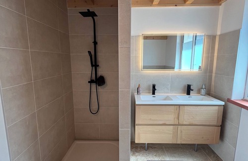 Fenols Bed & Breakfast | Charming comfort room