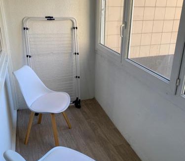 Ronchin Apartment | Charming, comfortable 3-room apartment