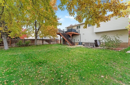 South Ogden House | Charming & Comfy ~ Hot Tub ~ Spacious Yard ~ Pkg!