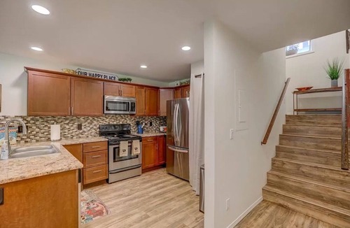 New Meadows Condo | Charming condo on the golf course. 15 min from McCall.